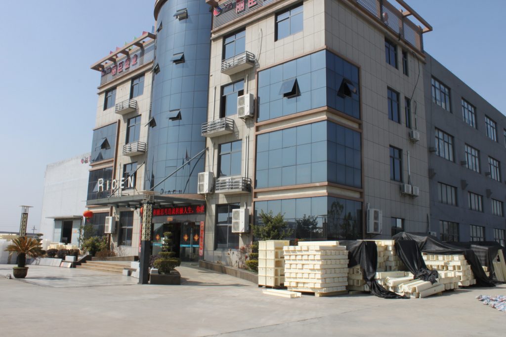 空心六角護坡模具廠具備哪些因素才能體現(xiàn)其專業(yè)性？
