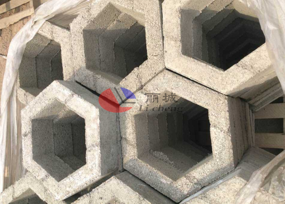 影響護(hù)坡六角模具預(yù)制件護(hù)坡過程中穩(wěn)定性的幾個方面